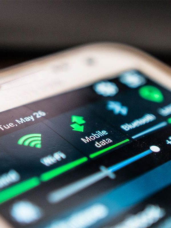 WI-FI OR MOBILE DATA